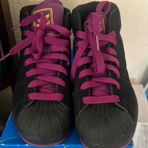 Adidas Women's Black and Magenta Sneakers